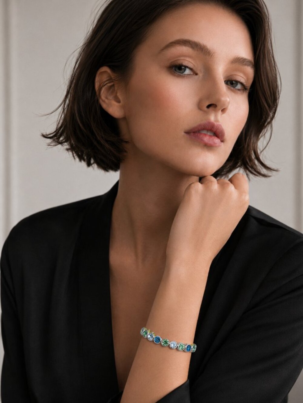 NWT Bracelet Made with Swarovski Crystals